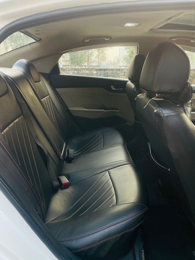 Second-hand 2023 Hyundai Verna SX Diesel for sale in Jaipur-6