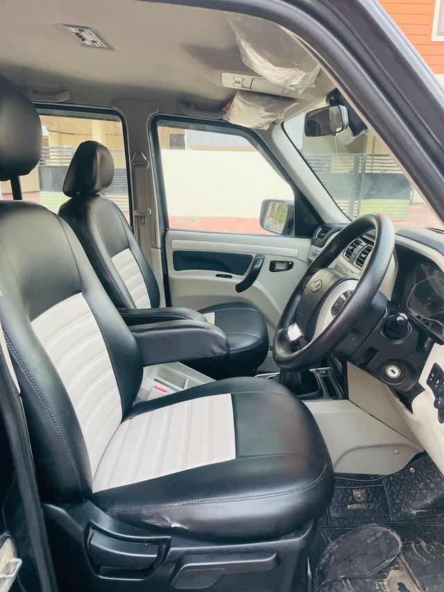 Second-hand 2021 Mahindra Scorpio S11 for sale in Jaipur-8