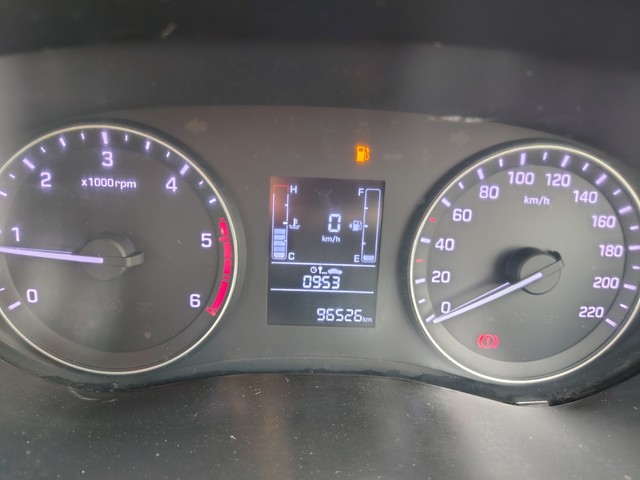 Second-hand 2017 Hyundai i20 Asta 1.4 CRDi for sale in Hyderabad-12