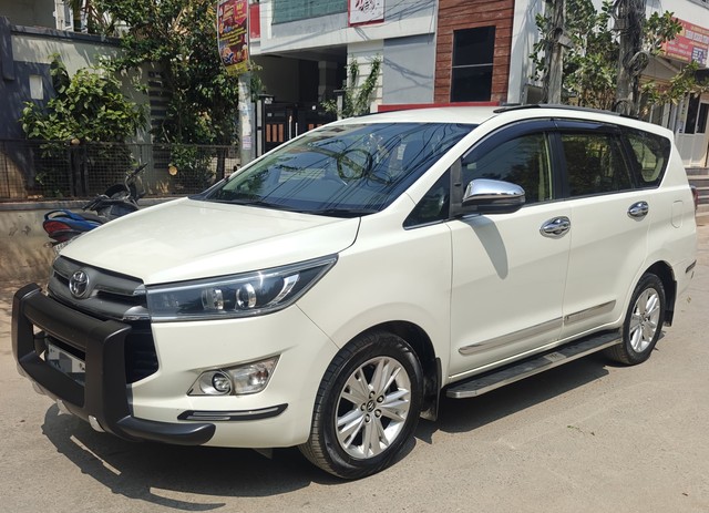 Second-hand 2020 Toyota Innova Crysta 2.4 G MT for sale in Hyderabad-8