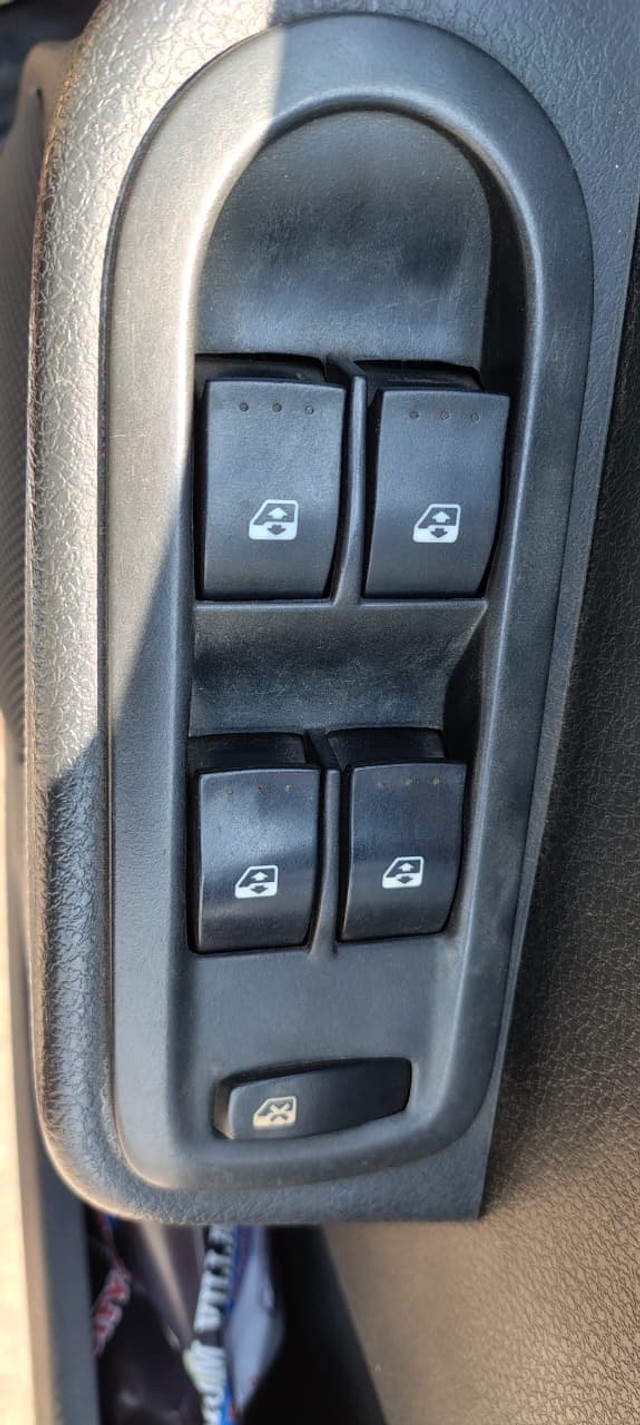 Second-hand 2012 Renault Duster 110PS Diesel RxZ for sale in Hyderabad-5