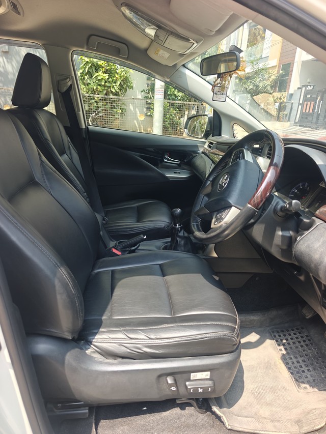 Second-hand 2020 Toyota Innova Crysta 2.4 G MT for sale in Hyderabad-5