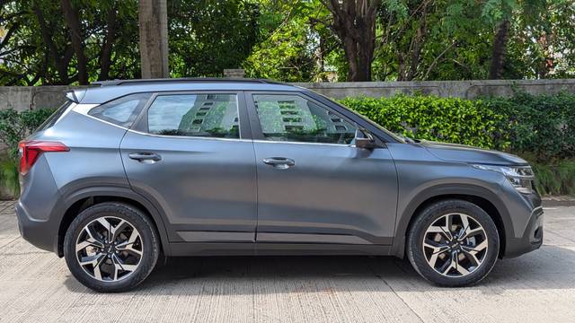 https://images10.gaadi.com/usedcar_image/AP2A.240905.003/original/468fe812-3dab-4486-b96d-f083826a7807.jpg?imwidth=6401