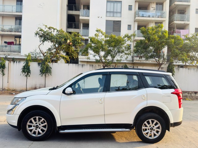 Mahindra XUV500 R W10 FWD Second-hand 2017 Mahindra XUV500 R W10 FWD for sale in Jaipur-4