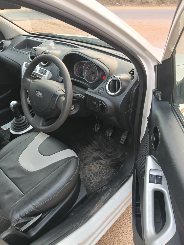 Second-hand 2012 Ford Figo Diesel ZXI for sale in Hyderabad-14