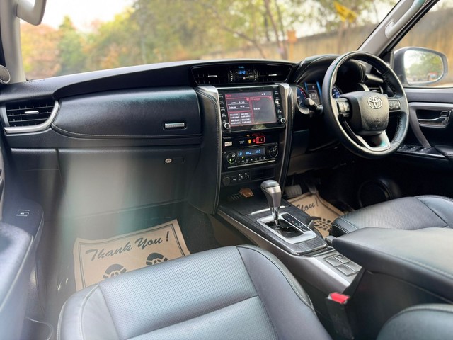 Second-hand 2025 Toyota Fortuner 4X2 Diesel AT for sale in New Delhi-13