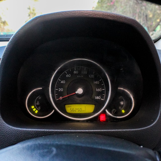 Second-hand 2013 Hyundai EON Magna Plus for sale in Ahmedabad-12