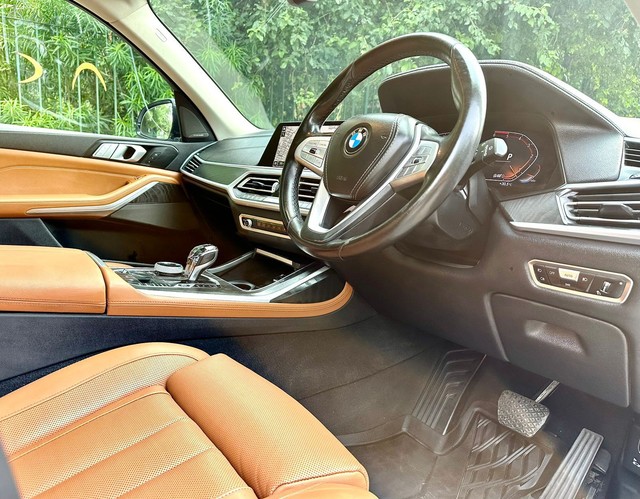 Second-hand 2022 BMW 7 Series 730Ld DPE Signature for sale in New Delhi-8