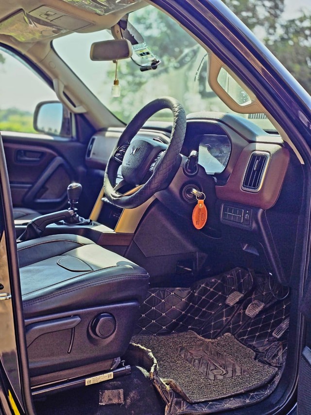 Second-hand 2023 Mahindra Scorpio S for sale in Nashik-17