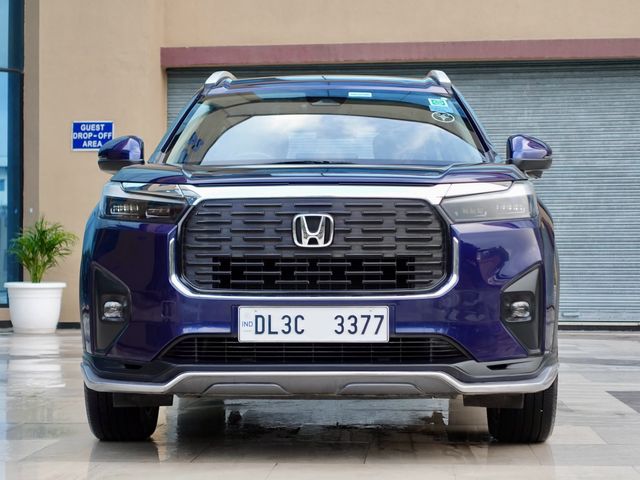 Honda Elevate जेडएक्स सीवीटी Second-hand 2024 Honda Elevate जेडएक्स सीवीटी for sale in New Delhi
