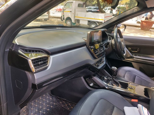 Second-hand 2022 Tata Safari XZA Plus AT BSVI for sale in New Delhi-12