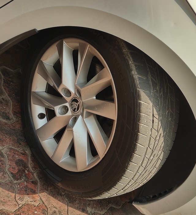 Second-hand 2017 Skoda Superb LK 1.8 TSI AT for sale in Thane-14