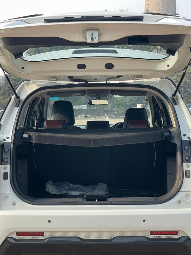 Second-hand 2024 Maruti Brezza Zxi for sale in New Delhi-11