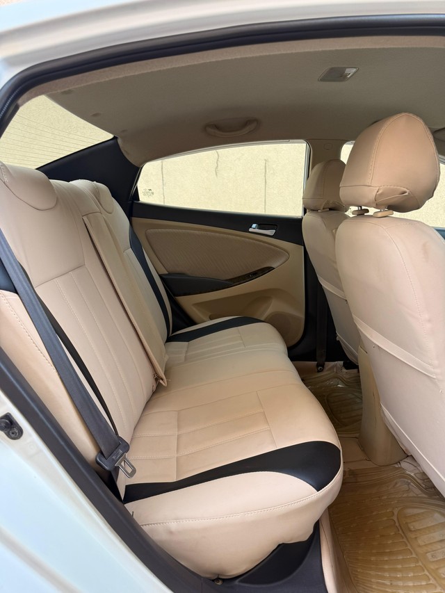 Second-hand 2015 Hyundai Verna 1.6 VTVT S Option for sale in Thane-11