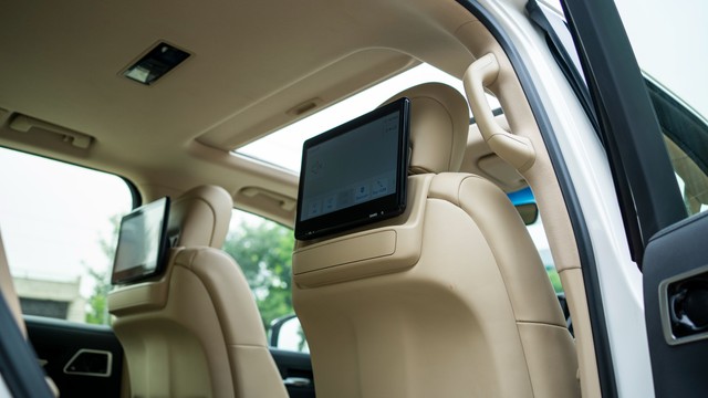 Second-hand 2022 Toyota Land Cruiser 300 ZX for sale in New Delhi-11