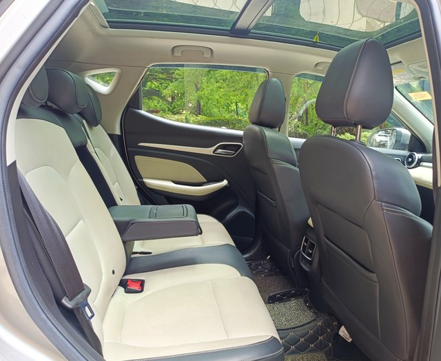 Second-hand 2022 MG Astor Savvy CVT BSVI for sale in Mumbai-13