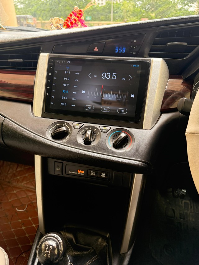 Second-hand 2016 Toyota Innova Crysta 2.4 G MT 8S BSIV for sale in Thane-12