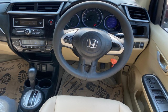 Second-hand 2016 Honda Amaze VX AT i-Vtech for sale in New Delhi-6