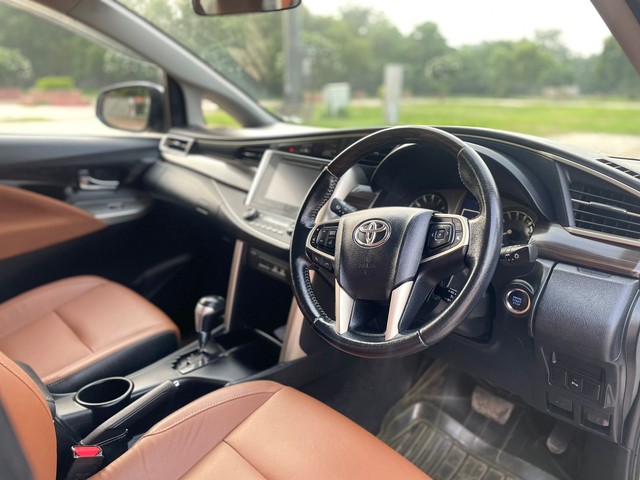Second-hand 2018 Toyota Innova Crysta 2.7 ZX AT BSIV for sale in New Delhi-13