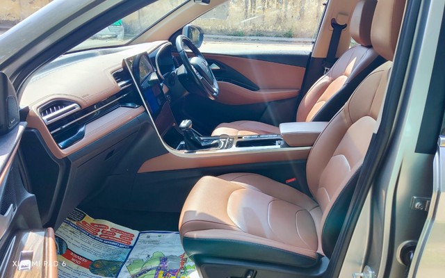 MG Hector Plus 1.5 Turbo Sharp Pro CVT 7 Str BSVI Second-hand 2023 MG Hector Plus 1.5 Turbo Sharp Pro CVT 7 Str BSVI for sale in New Delhi-16