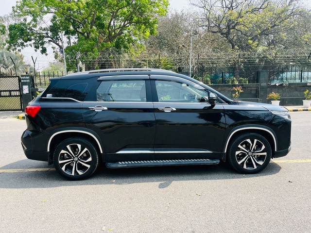 Second-hand 2023 MG Hector Plus 1.5 Turbo Savvy Pro CVT 7 Str BSVI for sale in New Delhi-1