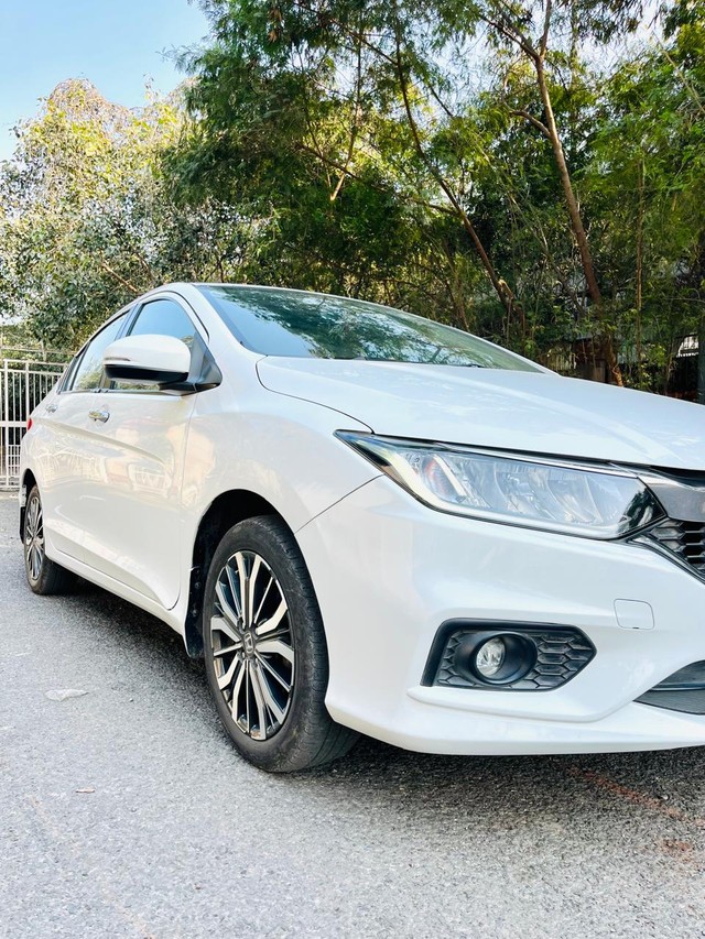 Second-hand 2018 Honda City i-VTEC VX for sale in New Delhi-4