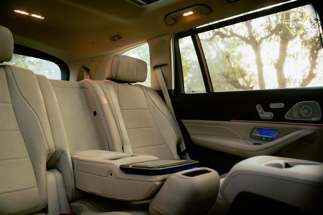 Second-hand 2021 Mercedes-Benz GLS 450 4MATIC BSVI for sale in New Delhi-9