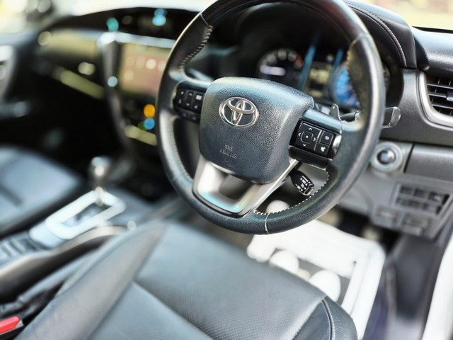 Second-hand 2025 Toyota Fortuner 4X2 Diesel AT for sale in New Delhi-9