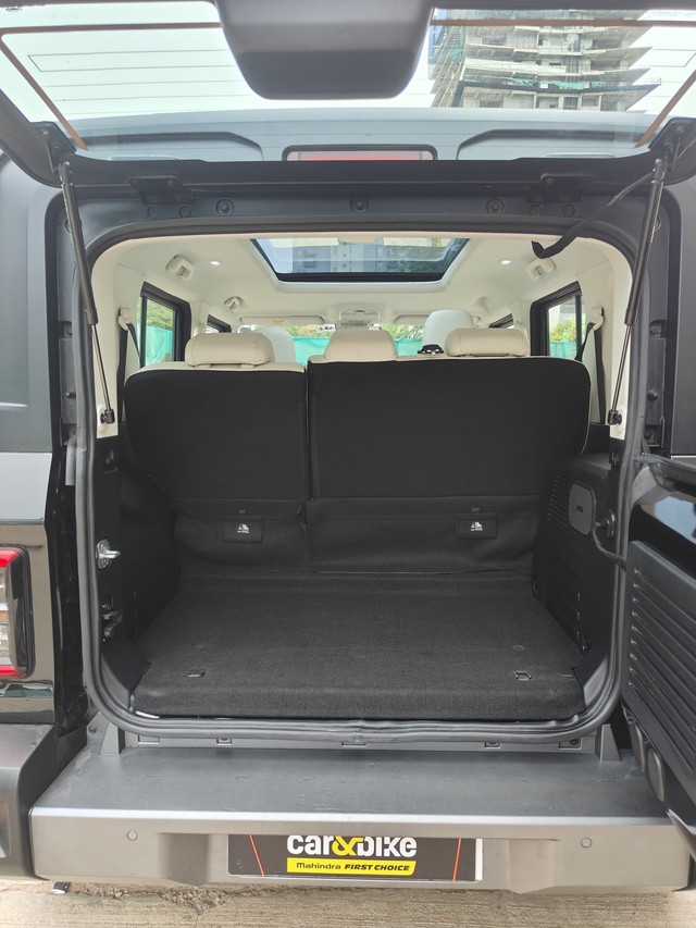 Second-hand 2024 Mahindra Thar ROXX AX7L RWD AT for sale in Gurgaon-15