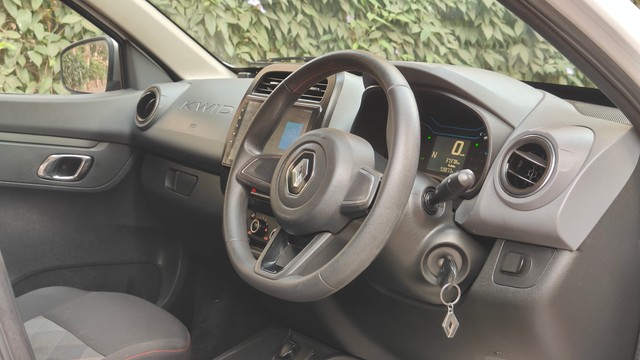 Second-hand 2019 Renault KWID 1.0 RXT Optional for sale in Thane-28