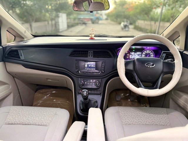 Mahindra Marazzo M4 8Str Second-hand 2018 Mahindra Marazzo M4 8Str for sale in Indore-6