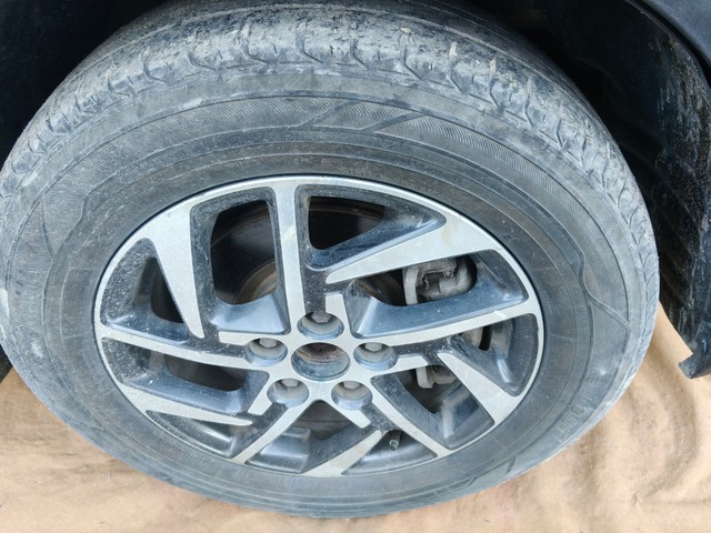 Second-hand 2022 Mahindra XUV300 W8 Option Diesel BSVI for sale in Darjeeling-7