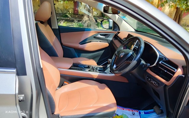 MG Hector Plus 1.5 Turbo Sharp Pro CVT 7 Str BSVI Second-hand 2023 MG Hector Plus 1.5 Turbo Sharp Pro CVT 7 Str BSVI for sale in New Delhi-14