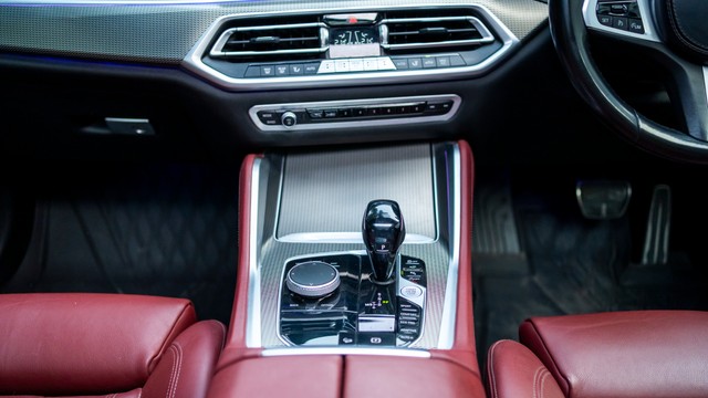 Second-hand 2021 BMW X6 Xdrive40i M Sport for sale in New Delhi-9