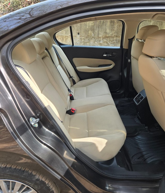 Honda City V MT Second-hand 2020 Honda City V MT for sale in New Delhi-9