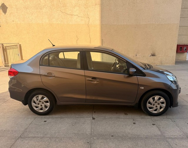 Second-hand 2014 Honda Amaze S i-Dtech for sale in Thane-1