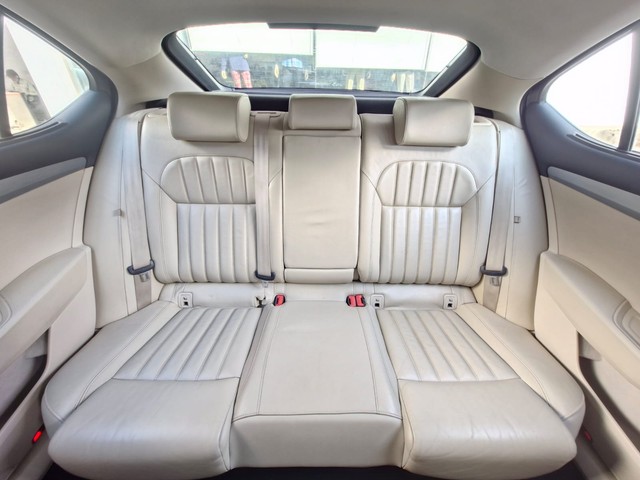 Second-hand 2017 Skoda Superb Style 1.8 TSI AT for sale in Mumbai-10