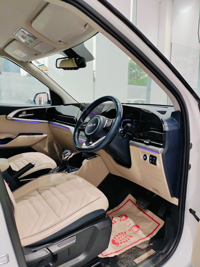 Kia Carens Luxury Plus Diesel AT BSVI Second-hand 2023 Kia Carens Luxury Plus Diesel AT BSVI for sale in Jaipur-10