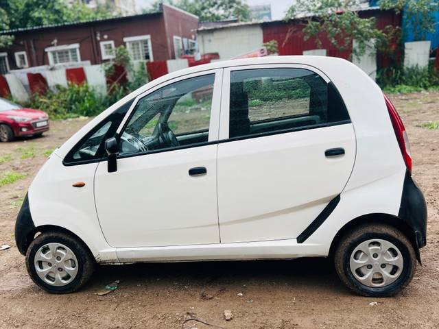 https://images10.gaadi.com/usedcar_image/AP3A.240617.008/original/40d34618-97f4-4600-bba9-dffff90c0fa7.jpg?imwidth=6402