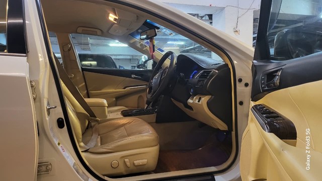 Second-hand 2016 Toyota Camry Hybrid for sale in Mumbai-6