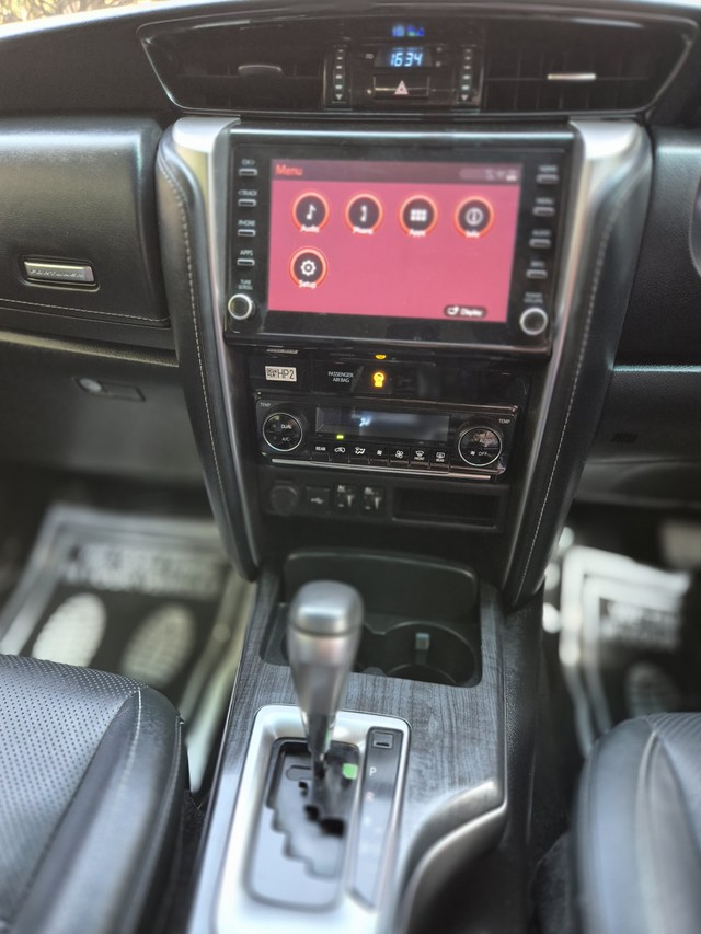 Second-hand 2025 Toyota Fortuner 4X2 Diesel AT for sale in New Delhi-14