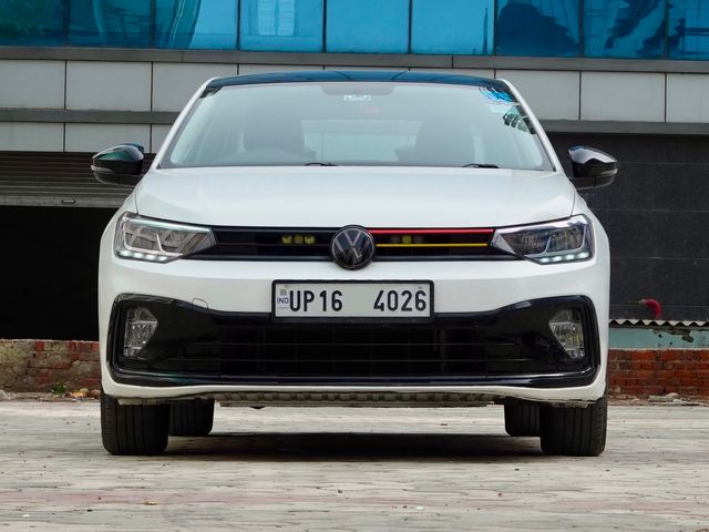 Volkswagen Virtus हाईलाइन एटी Second-hand 2024 Volkswagen Virtus हाईलाइन एटी for sale in New Delhi