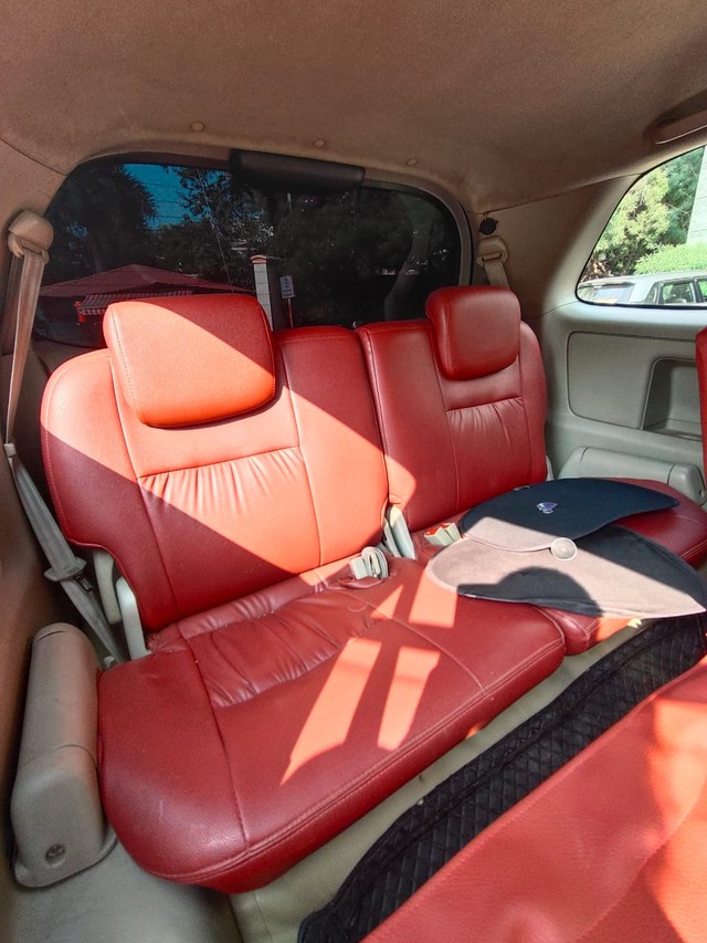 Second-hand 2012 Toyota Innova 2.5 G1 BSIV for sale in Pune-7