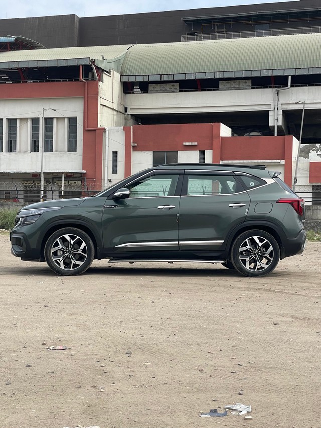 Second-hand 2023 Kia Seltos GTX Plus Turbo DCT for sale in New Delhi-3