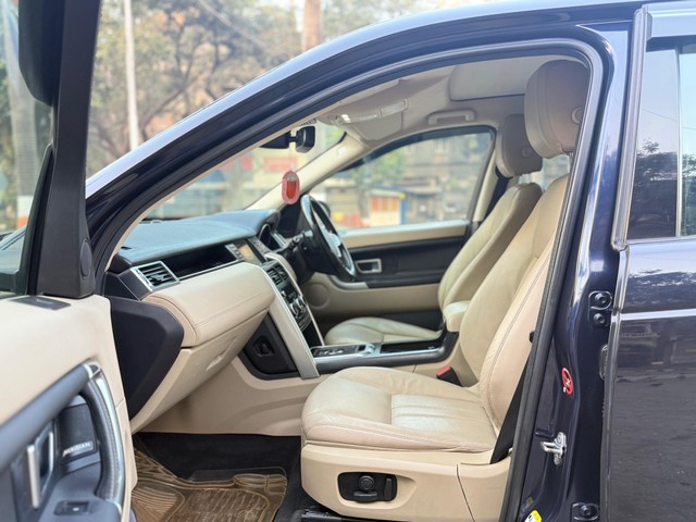 Second-hand 2017 Land Rover Discovery HSE 3.0 TD6 for sale in Mumbai-11