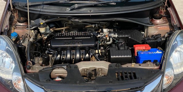 Second-hand 2016 Honda Amaze VX AT i-Vtech for sale in New Delhi-5