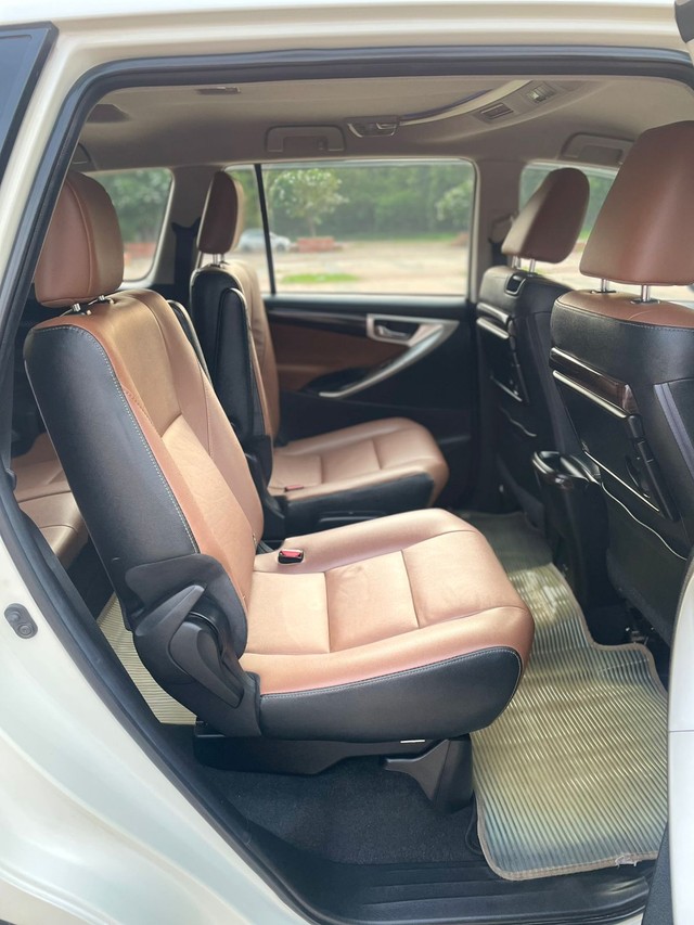 Second-hand 2018 Toyota Innova Crysta 2.7 ZX AT BSIV for sale in New Delhi-12