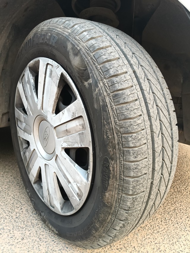 Second-hand 2012 Ford Figo Diesel ZXI for sale in Hyderabad-8