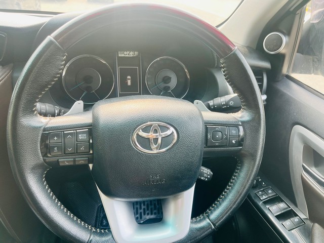 Second-hand 2018 Toyota Fortuner 2.8 2WD AT BSIV for sale in New Delhi-7