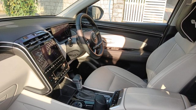 Second-hand 2025 Hyundai Tucson Signature Diesel AT for sale in Bangalore-7